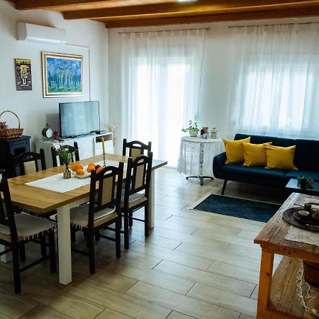 Apartment Village House Ravno Zewnętrze zdjęcie