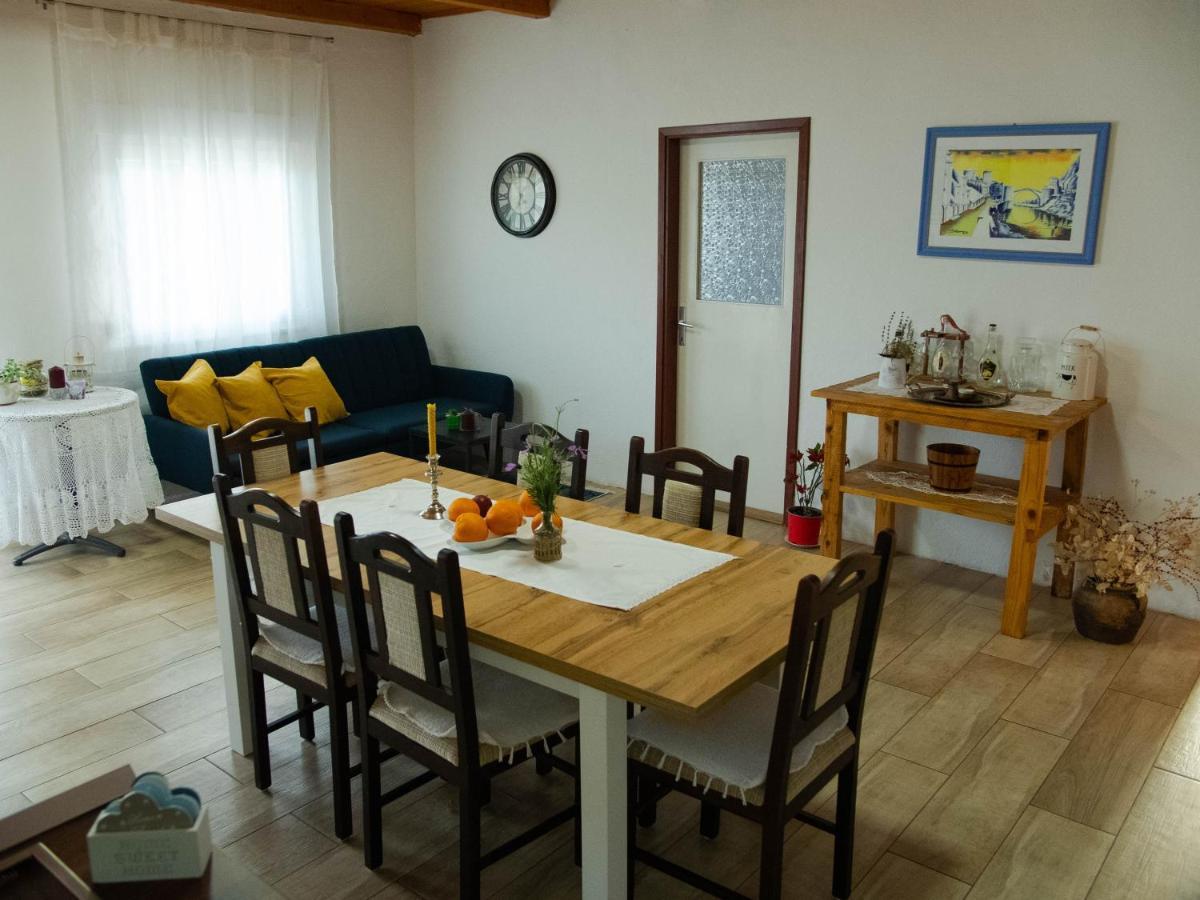 Apartment Village House Ravno Zewnętrze zdjęcie